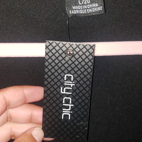 City Chic - Beautiful Black Dress - Picture 7 of 11